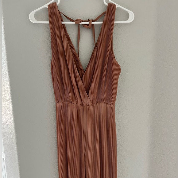 Pink Blush Pleated V-Neck‎ Jumpsuit - Picture 1 of 4